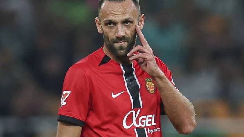 Unbelievable playmakers: Most assists in Europe top 5 leagues - Ảnh 1